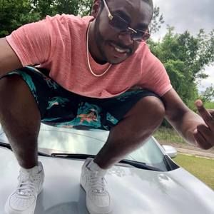 Meet your Posher, Deshaun